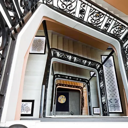 מלון Espana Ocean Drive - Newly Renovated 4*