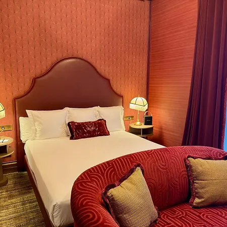 מלון Espana Ocean Drive - Newly Renovated 4*