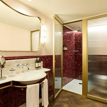 Espana Ocean Drive - Newly Renovated 4* Barcelona